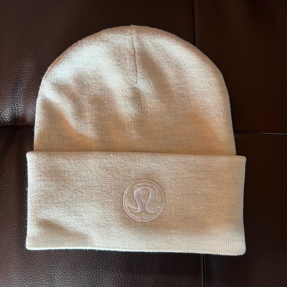 Lululemon Beanie Bone/White